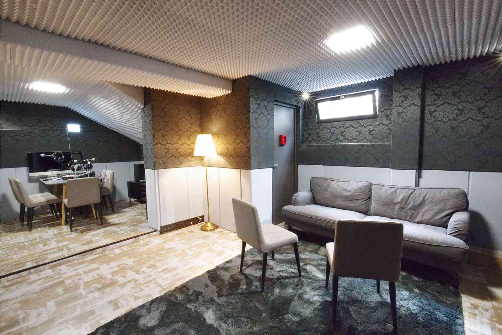 Remix Coworking a réaménagé une ancienne maison close pour en faire un superbe espace de travail Remix Coworking a réaménagé une ancienne maison close pour en faire un superbe espace de travail
