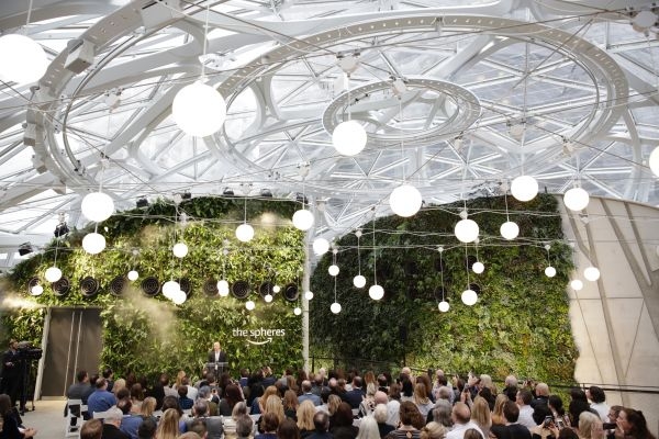 Les plantes au bureau - The Spheres, par Amazon